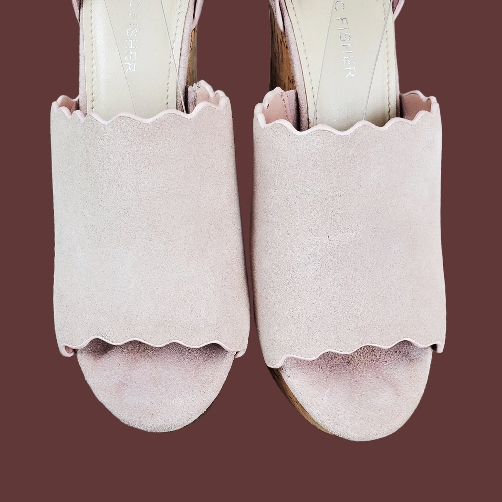 Marc Fisher Hayo Light Pink Scallop Suede Leather Cork Wedge Sandals Size 7.5 - Picture 6 of 13